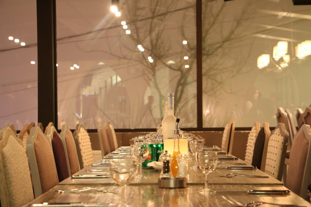 Mzaar Kfardebian Urban Faqra Hotel מראה חיצוני תמונה