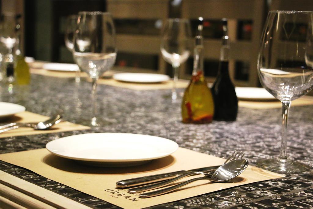 Mzaar Kfardebian Urban Faqra Hotel מראה חיצוני תמונה