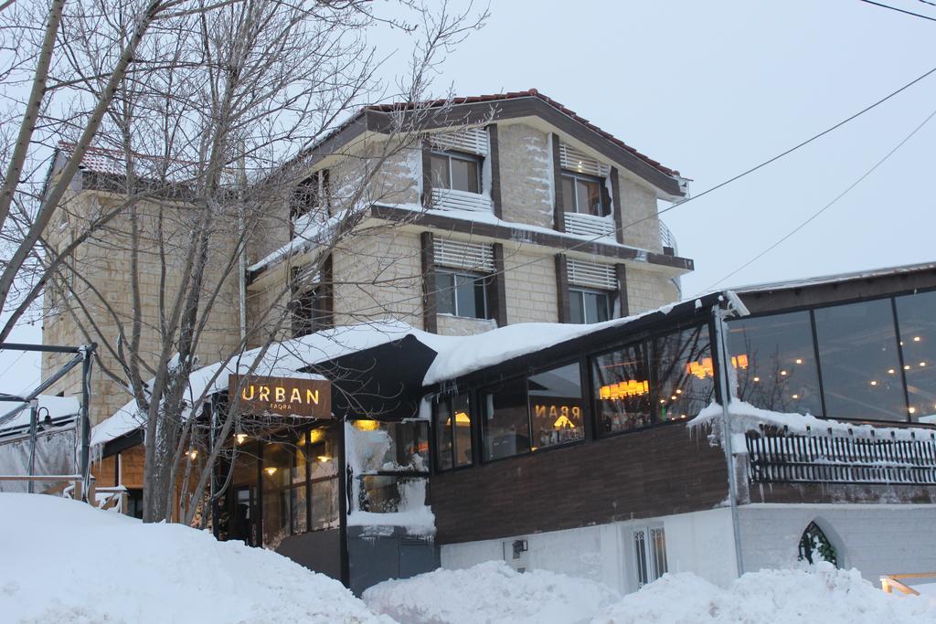 Mzaar Kfardebian Urban Faqra Hotel מראה חיצוני תמונה