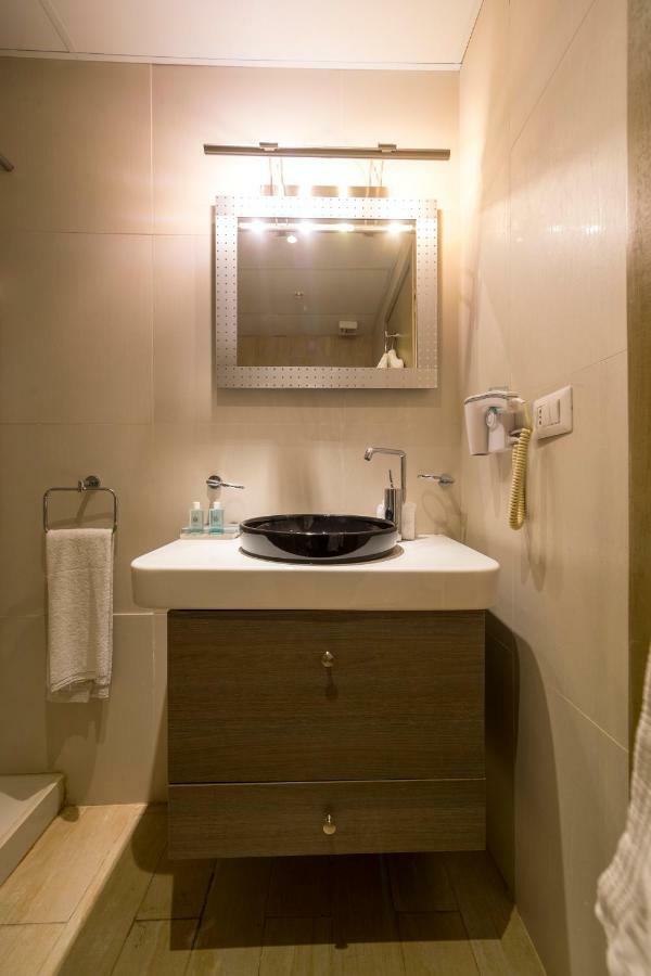 Mzaar Kfardebian Urban Faqra Hotel מראה חיצוני תמונה