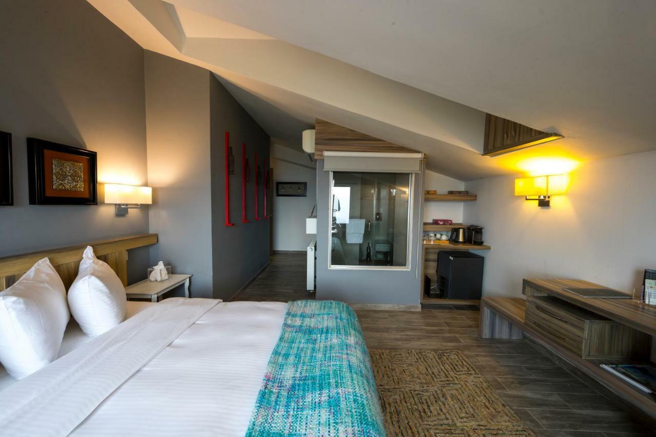 Mzaar Kfardebian Urban Faqra Hotel מראה חיצוני תמונה